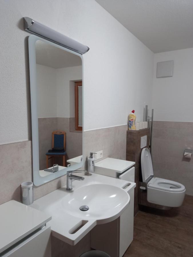 Hollenzen Grosszuegiges Apartment Georg Mayrhofen Barrierefrei מראה חיצוני תמונה